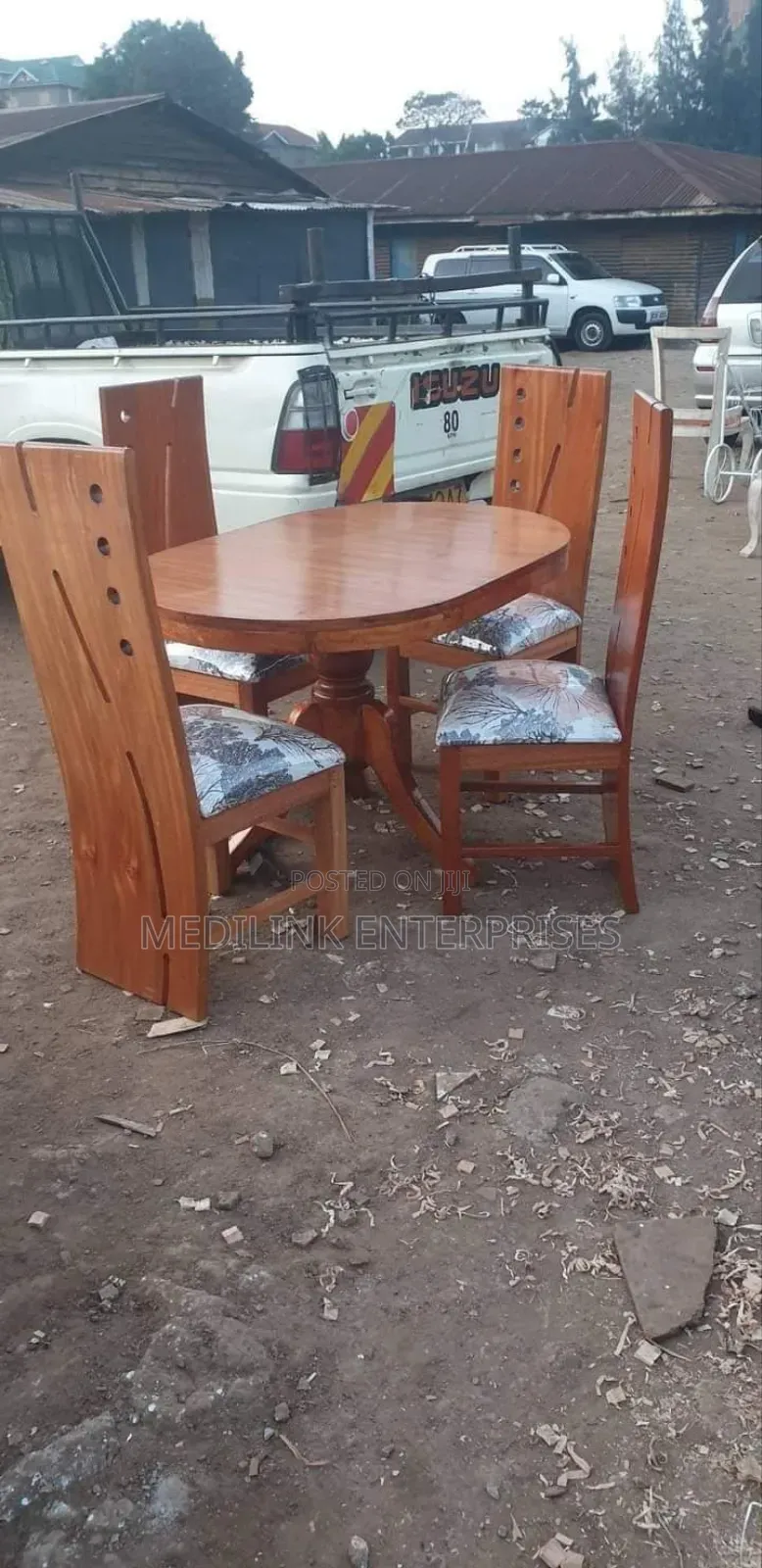 Solid Mahogany Holed Chair Design 4-Seater Set
