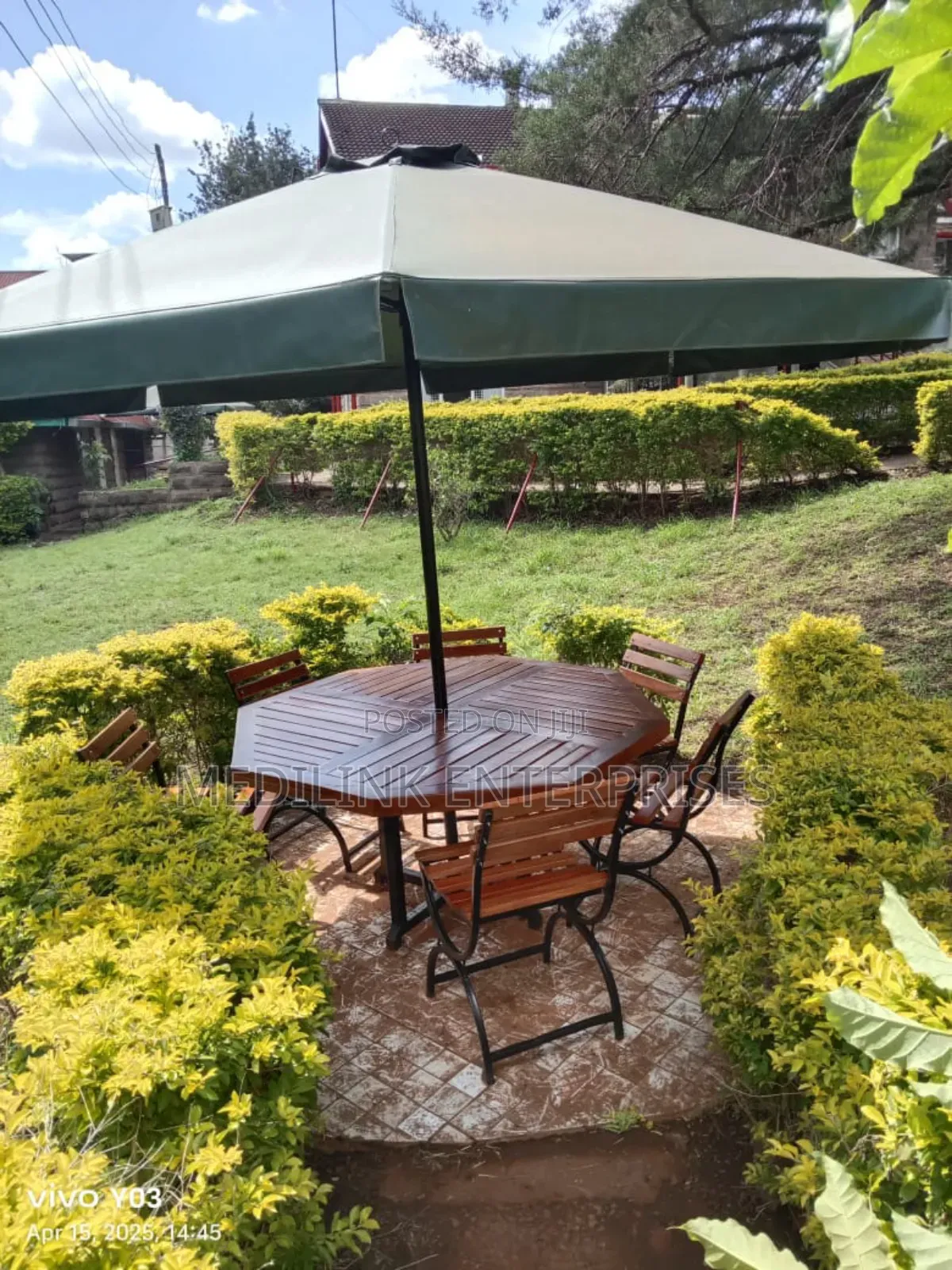6-Wooden Metallic Garden Set