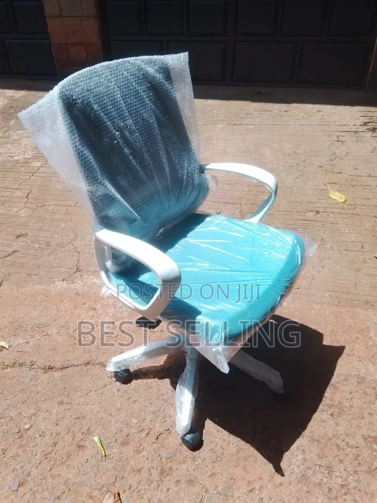 Blue Seat Classic Office Chair