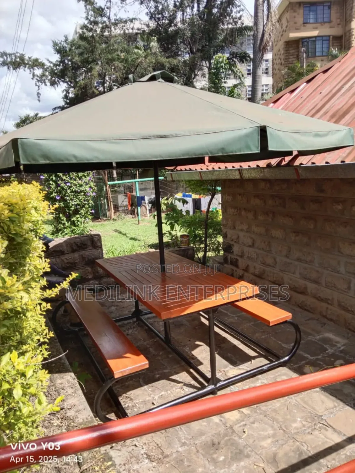 Swahili Beach Outdoor Umbrella Bench