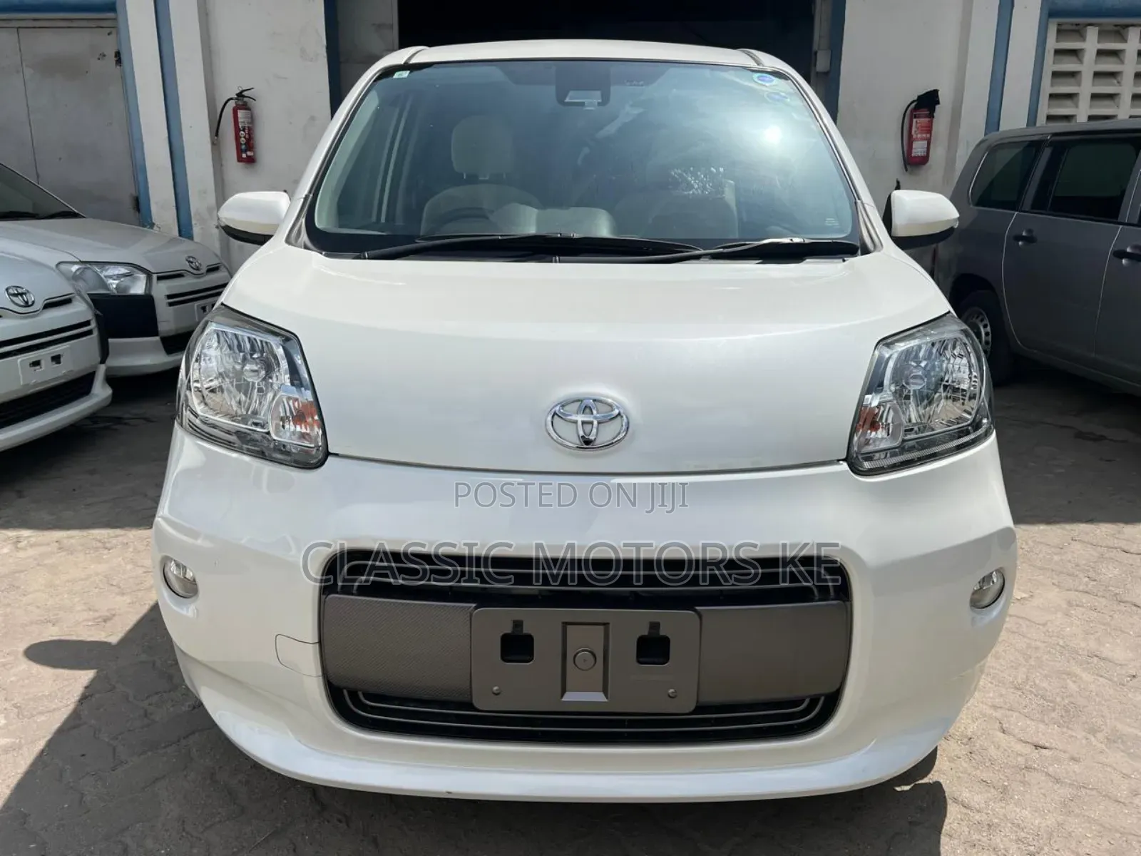 Toyota Porte 1.5 FWD 2019 White