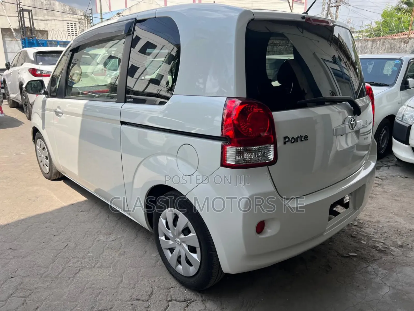 Toyota Porte 1.5 FWD 2019 White