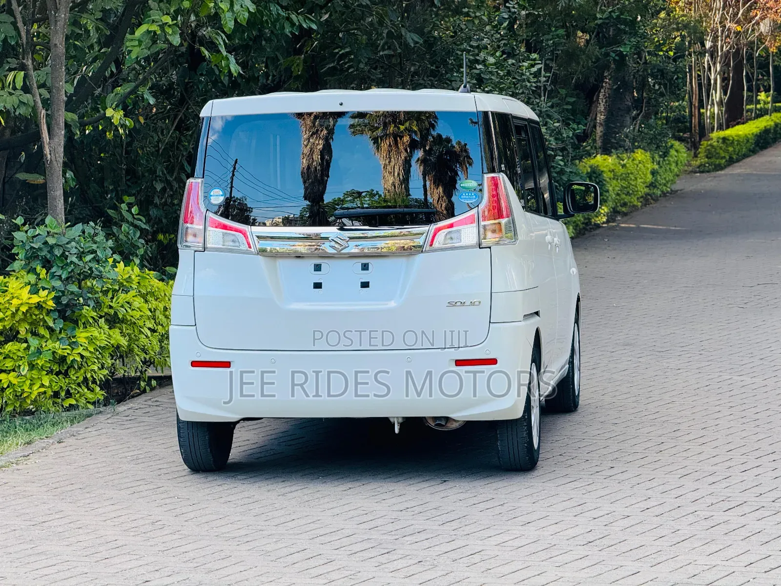 Suzuki Solio 2018 White