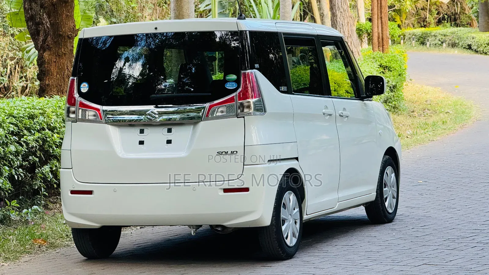 Suzuki Solio 2018 White