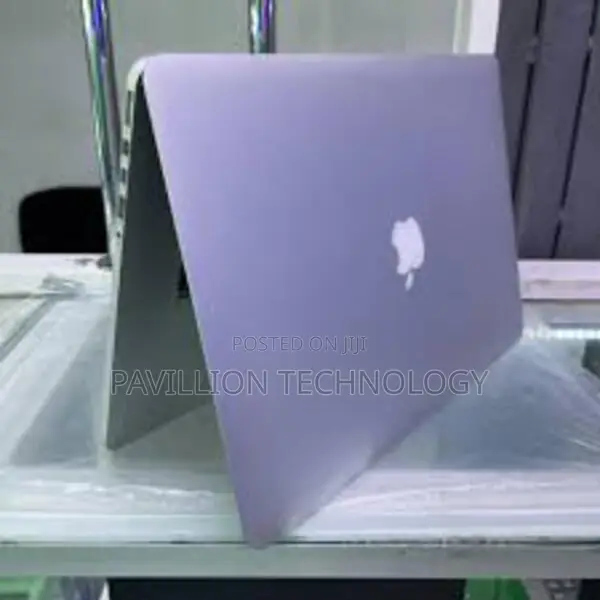 Laptop Apple MacBook Pro 8GB Intel Core I5 SSD 256GB
