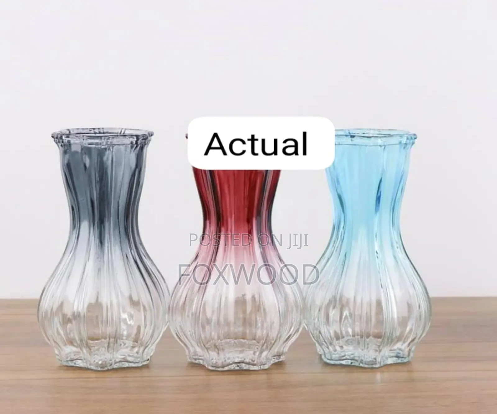 20cm High 800ml Flower Vase