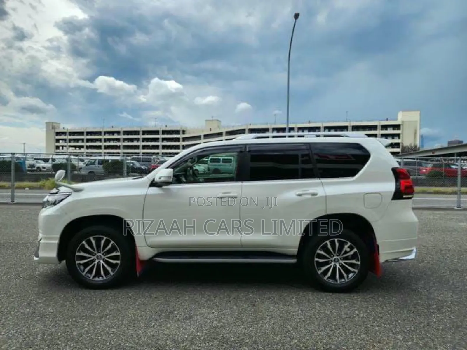 Toyota Land Cruiser Prado 2.7 2018 White