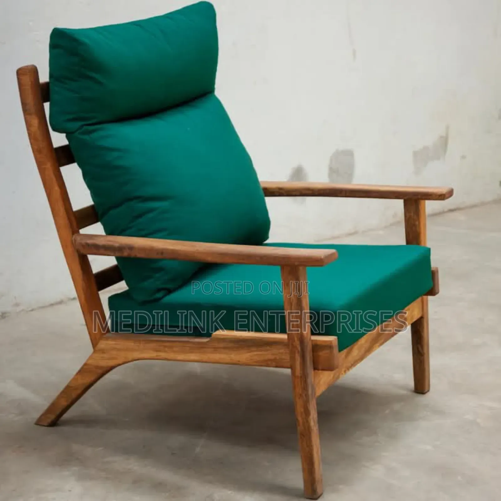 Wooden Upholstered Single Outdoor Chair