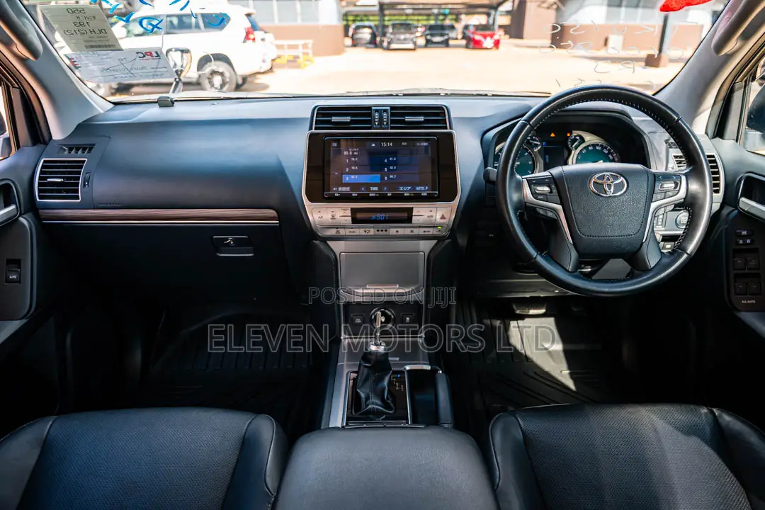 Toyota Land Cruiser Prado 2019 White