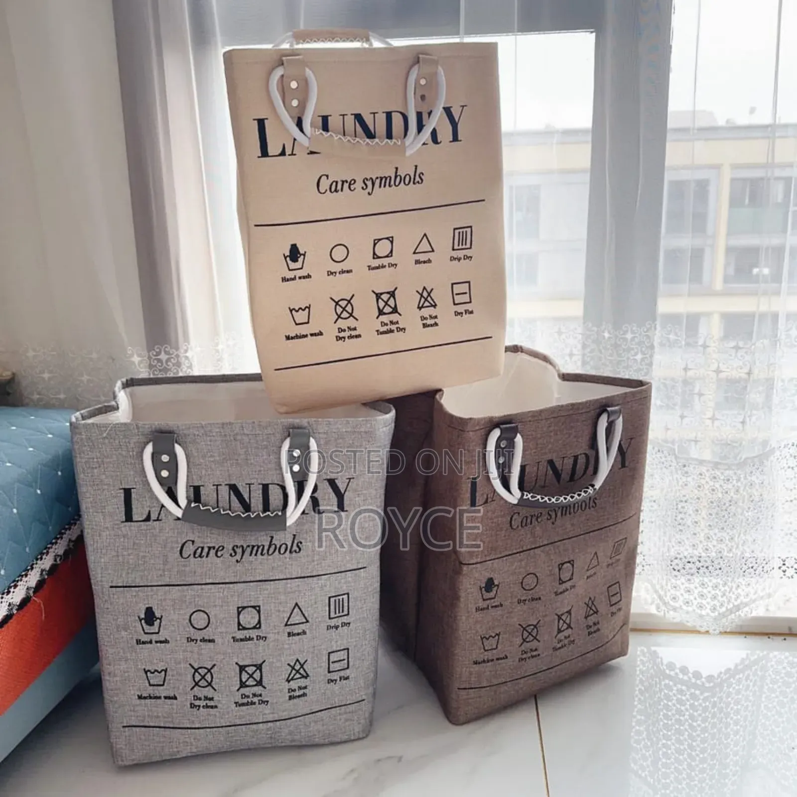 Collapsible Laundry Basket With Leather Handles