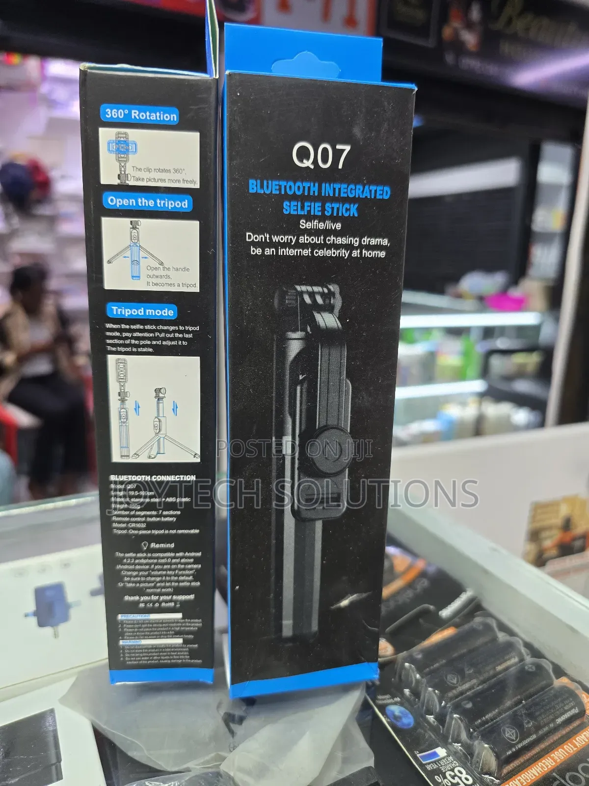 Bluetooth Intergrated Tripod / Selfie Stick Stand