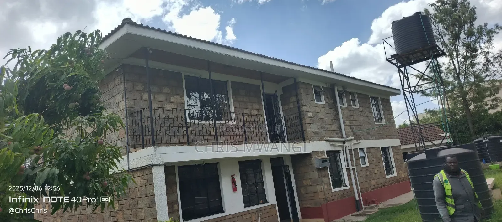 5bdrm Maisonette in Thome Estate for sale