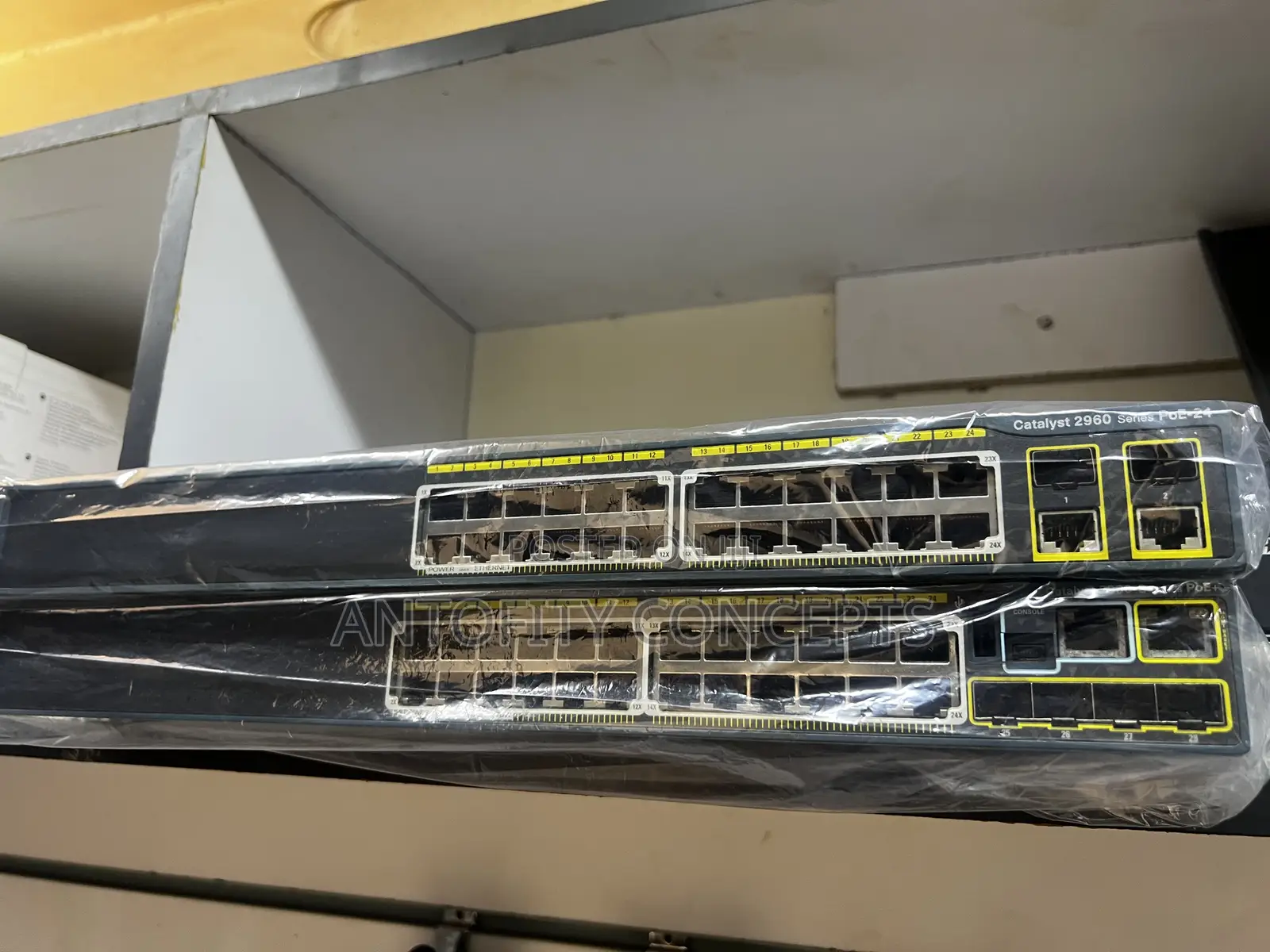 Cisco Catalyst 2960‐S 24 Port Poe+ G Switch (24-Port Poe+ Switch)