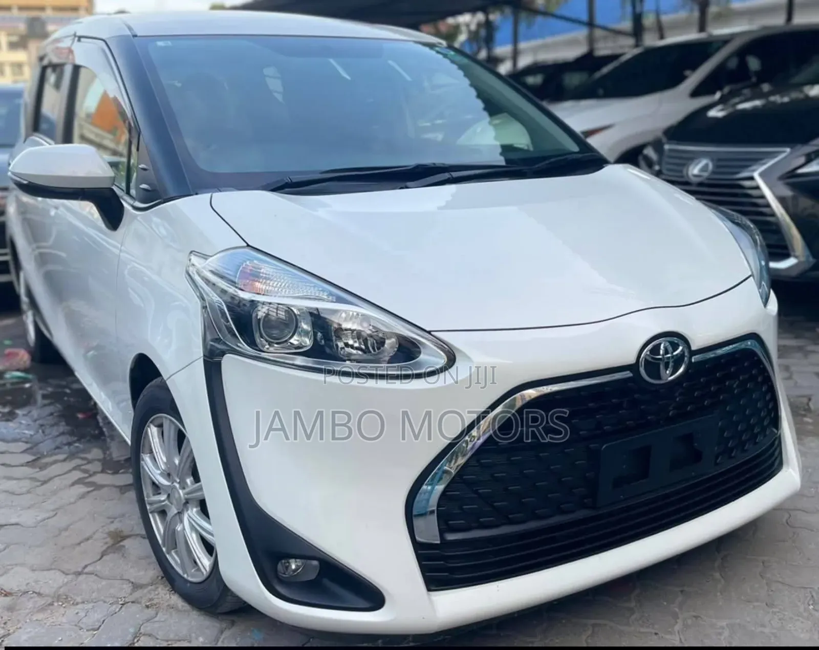 Toyota Sienta 1.5 FWD 2020 White