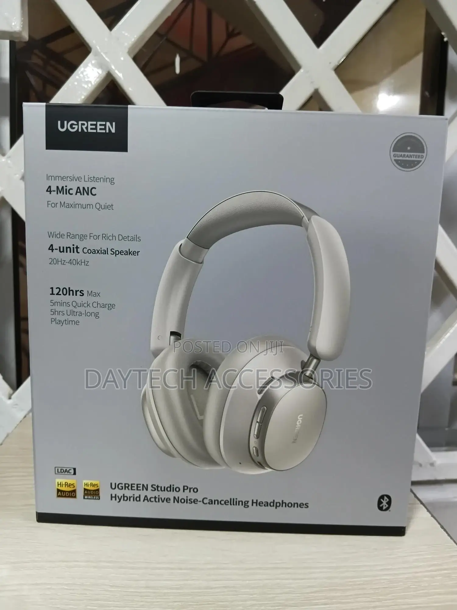 Ugreen Studio Pro Headphones Wireless 120h Adaptive Noise Cancelling.