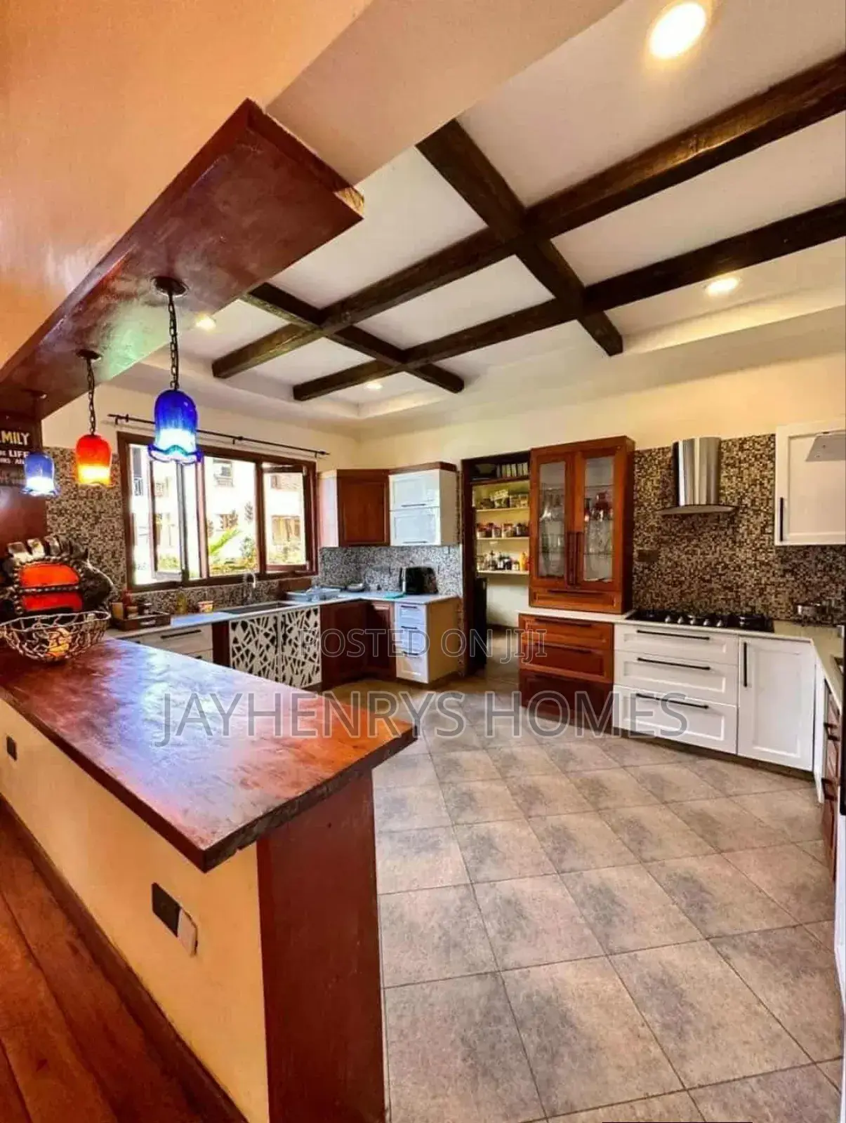 7bdrm House in Ridgeways for sale