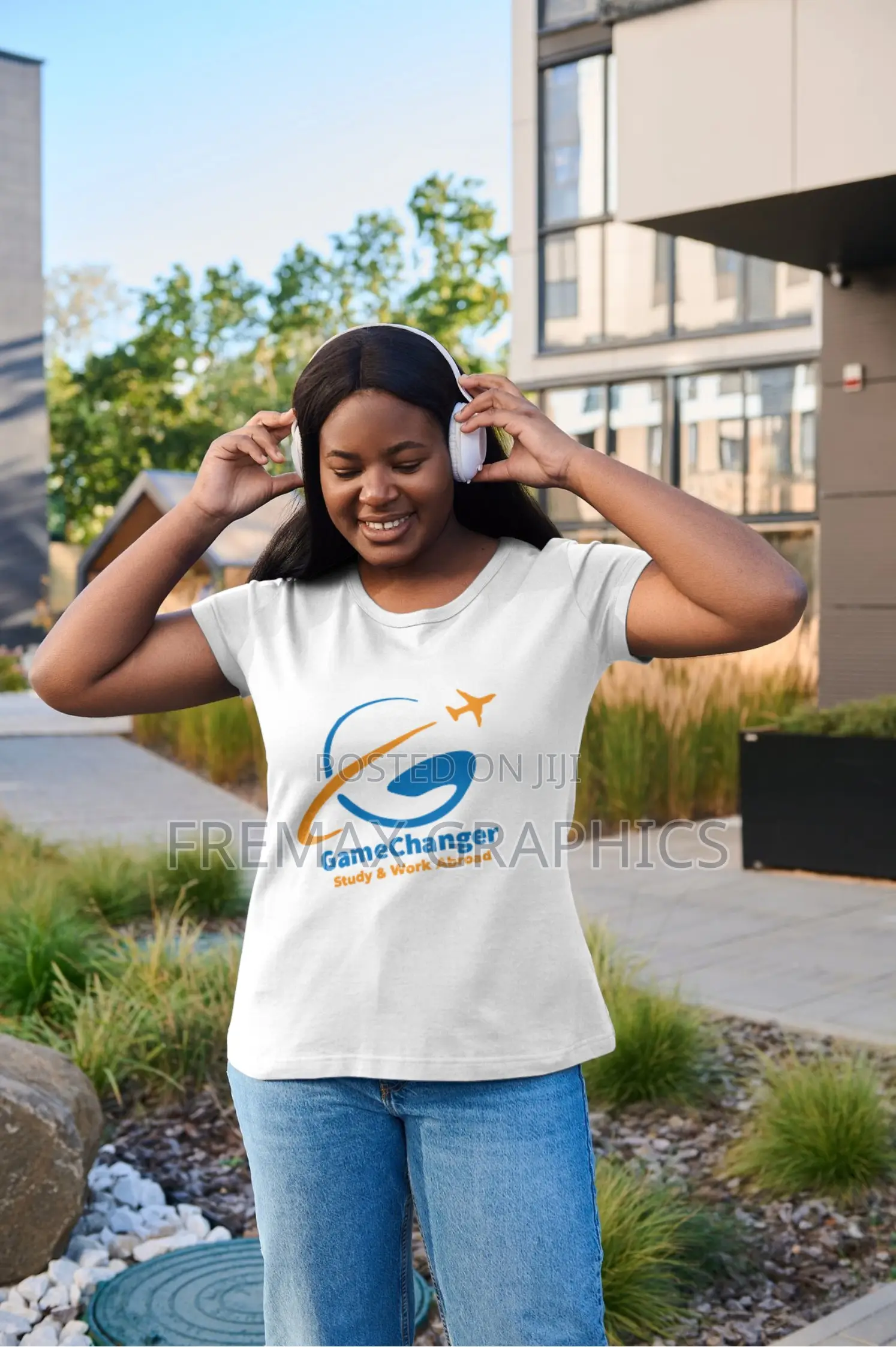 Personalized T-Shirt Branding – Durable Vibrant