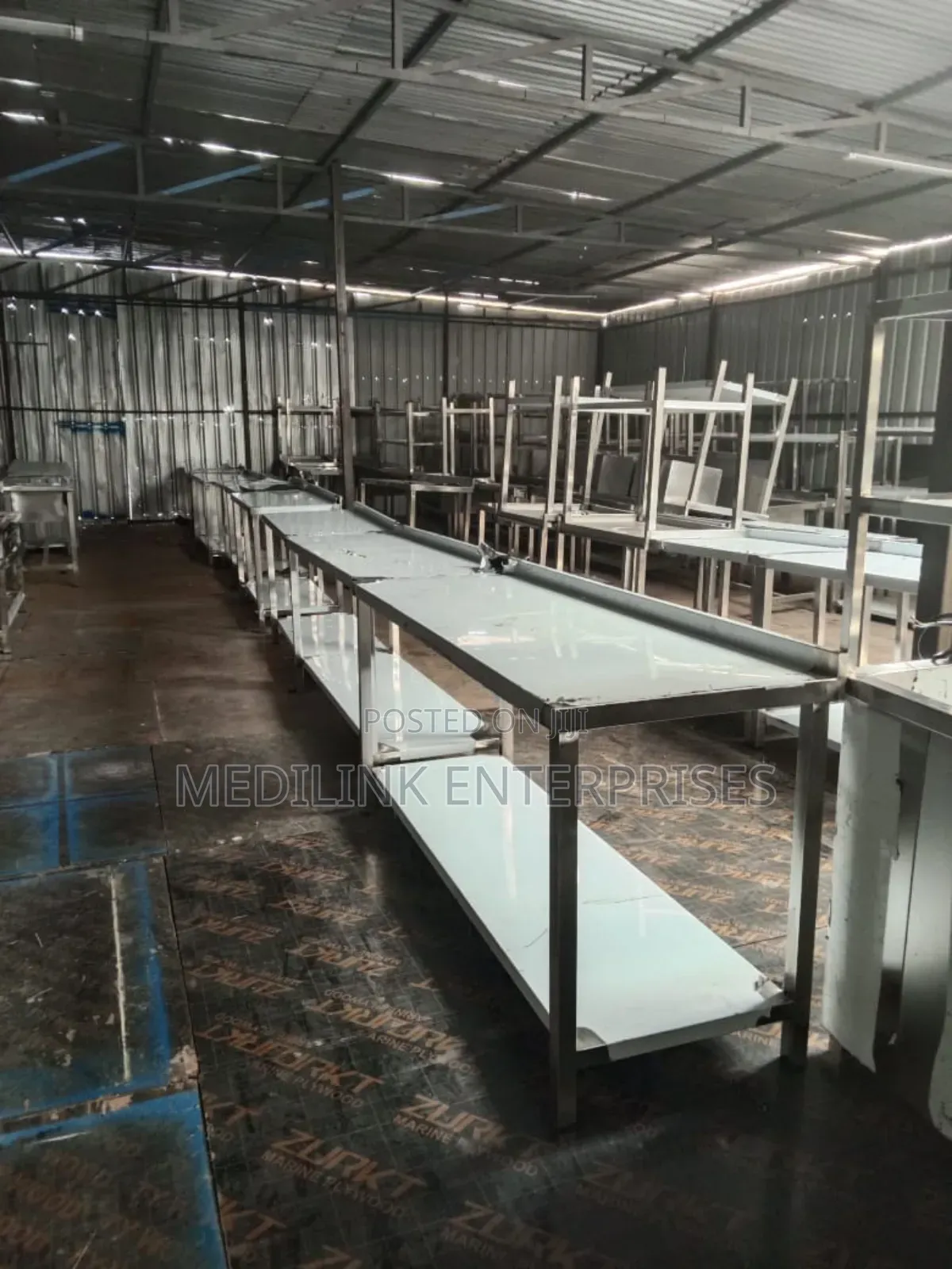Ready Made Commercial Kitchen Working Tables