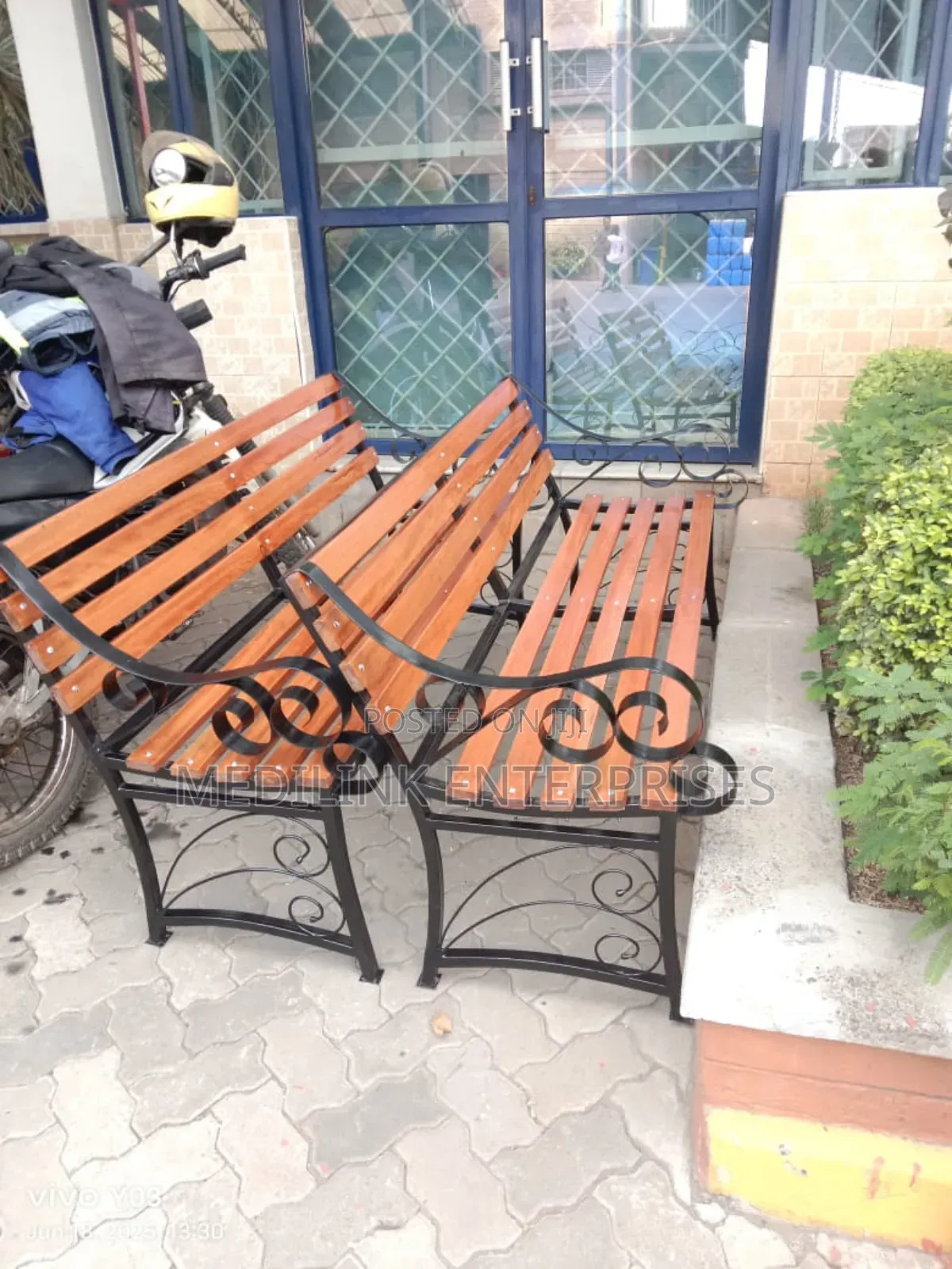 Waiting Bay Benches 6ft Wooden Metallic