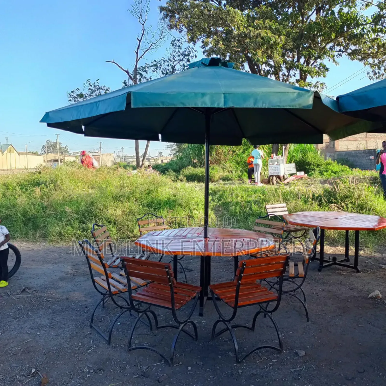 Outdoor Life Made Easy 6-Seater
