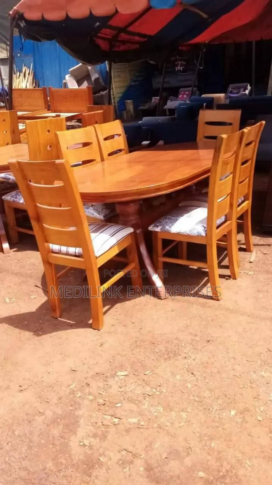 6-Seater Mahogany Vanish Dinning Table Set