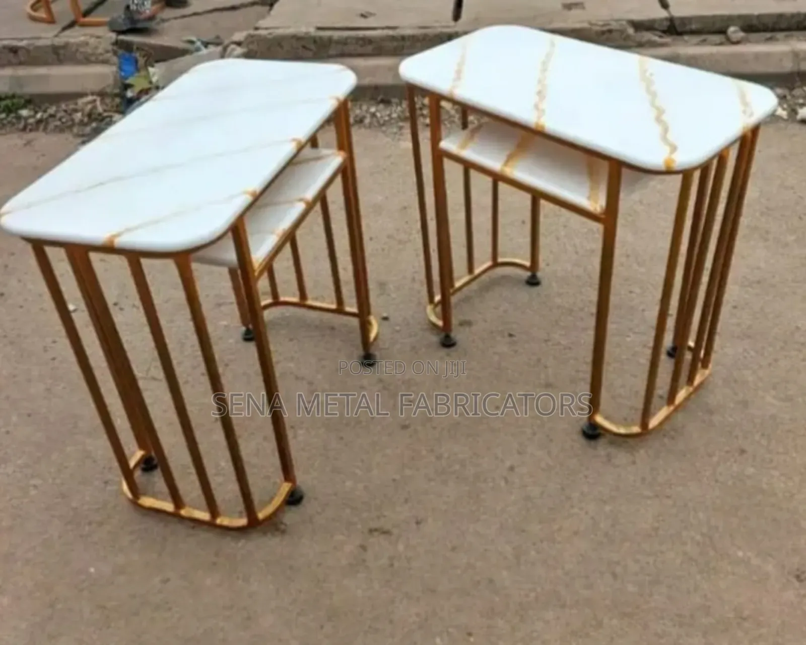 Stable Metal Frame Manicure Table