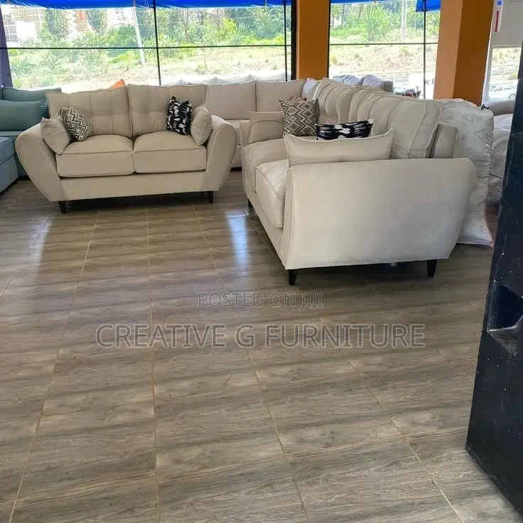 Luxurious 5 Seater Butterfly Sofa 3,2