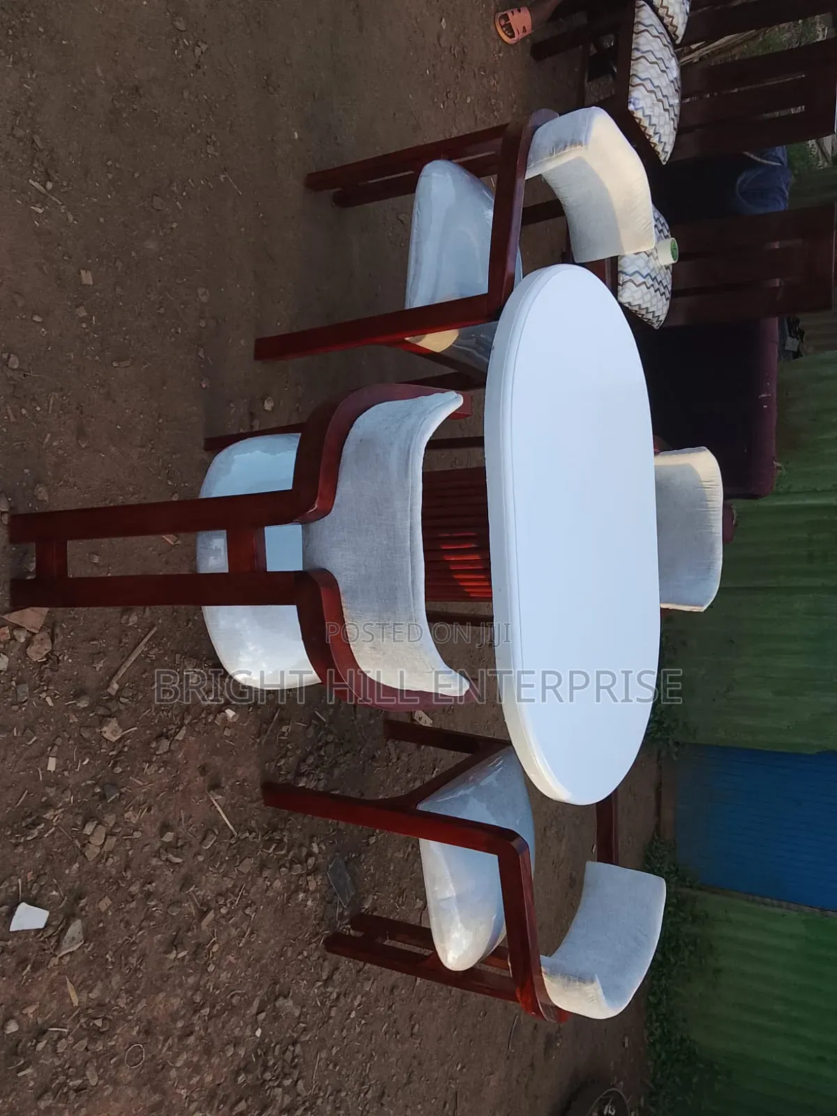 Distinguished 4 Seater Table