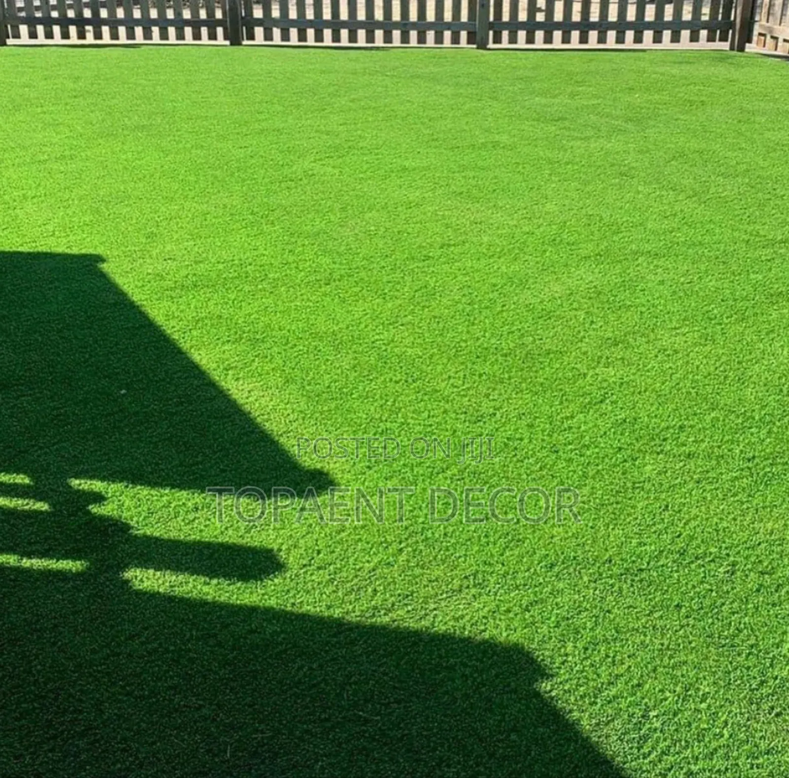 25mm Green Escapes Outdoor Artificial Green Grass Carpet