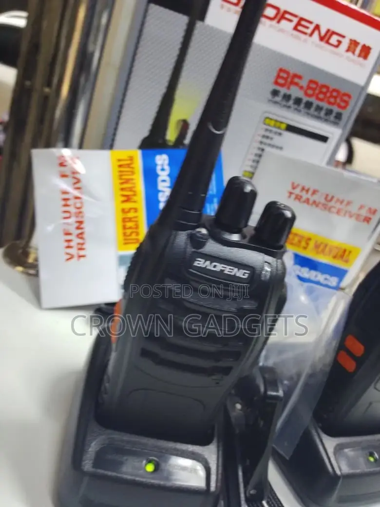 Baofeng Bf-888s Walkie Talkie Uhf 16-Channel Two-Way Radio