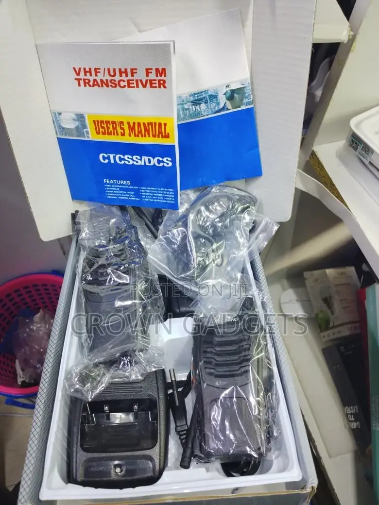 Baofeng Bf-888s Rechargeable Walkie Talkies With Earpiece