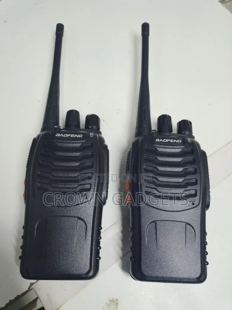 Baofeng Bf-888s Long Range Walkie Talkie Pair With Charger
