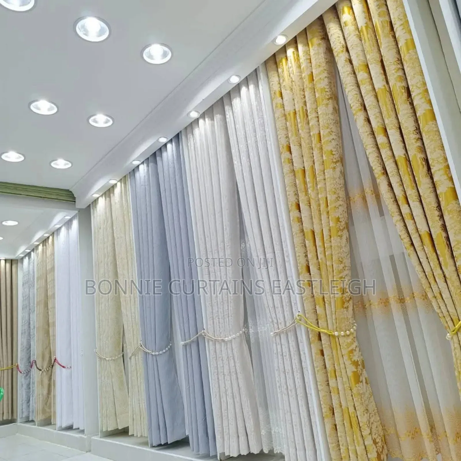 Good Looking Curtains and Sheers for Living Rooms