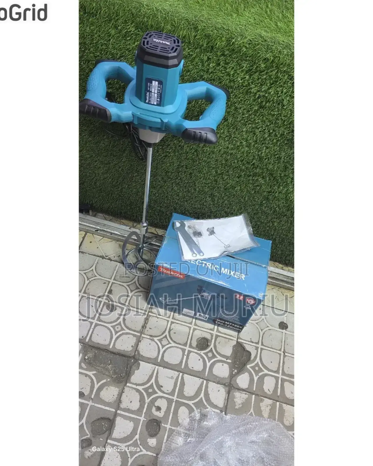 Makita Heavy-Duty Paint Mixer Machine