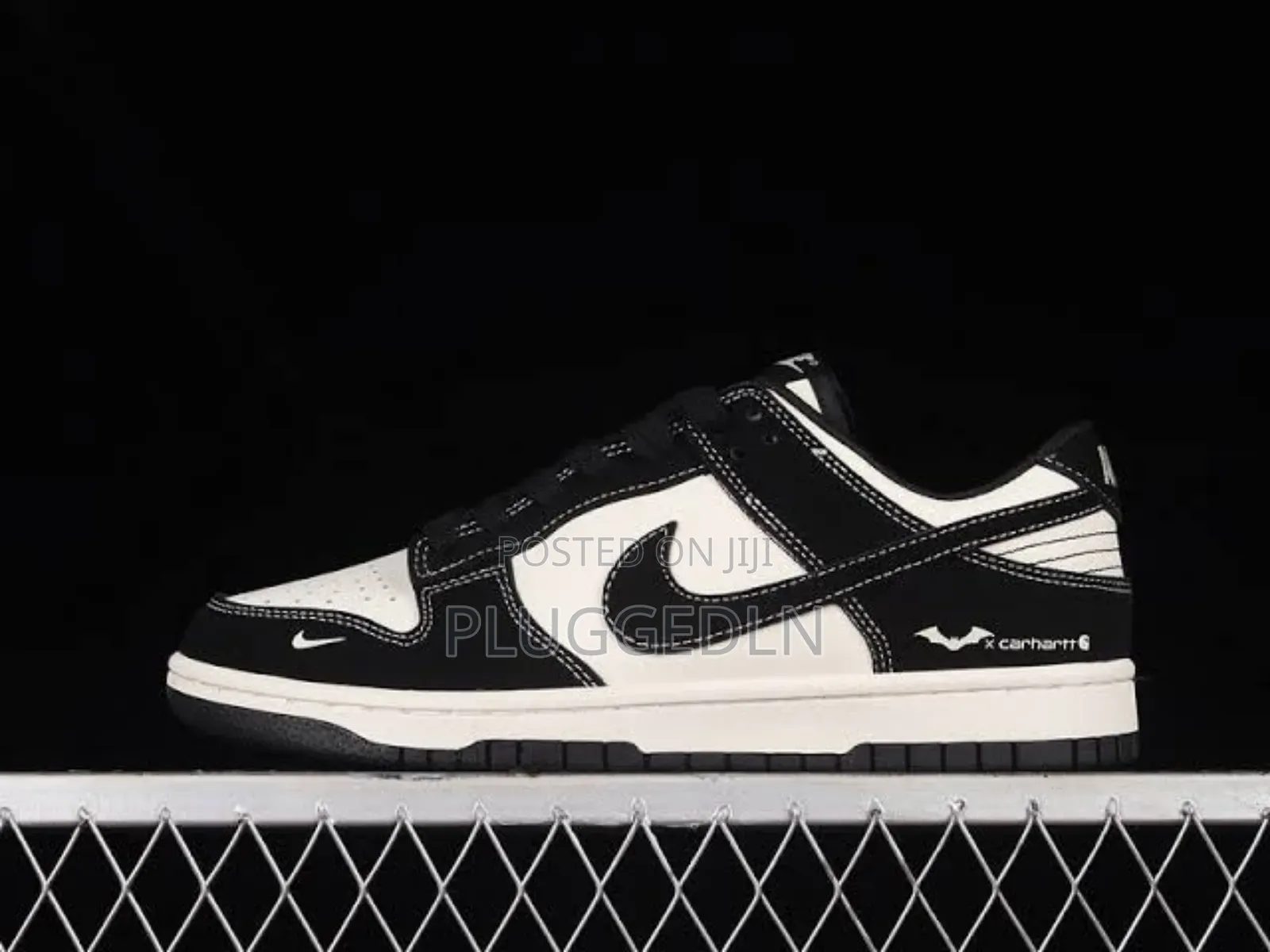 Nike Low Dunk Batman Sneakers
