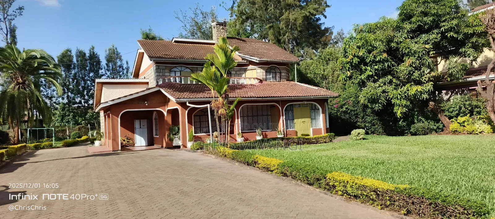 5bdrm Maisonette in Thome Thome Estate for sale