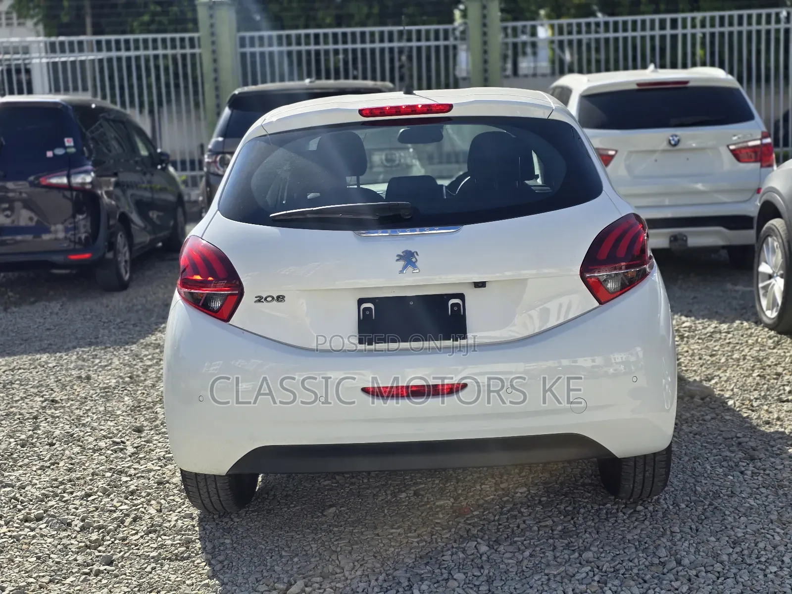 Peugeot 208 2019 White
