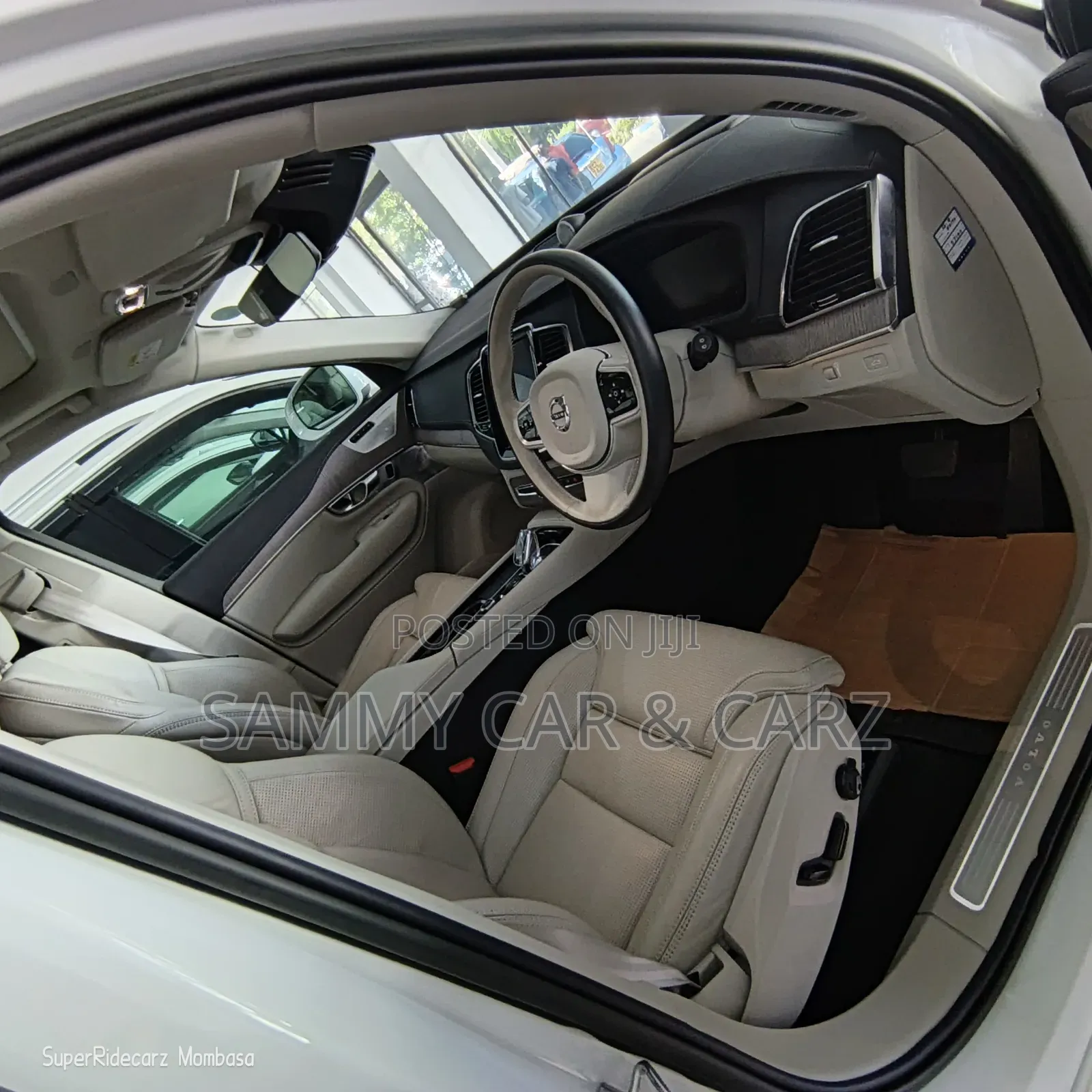 Volvo XC90 2022 White