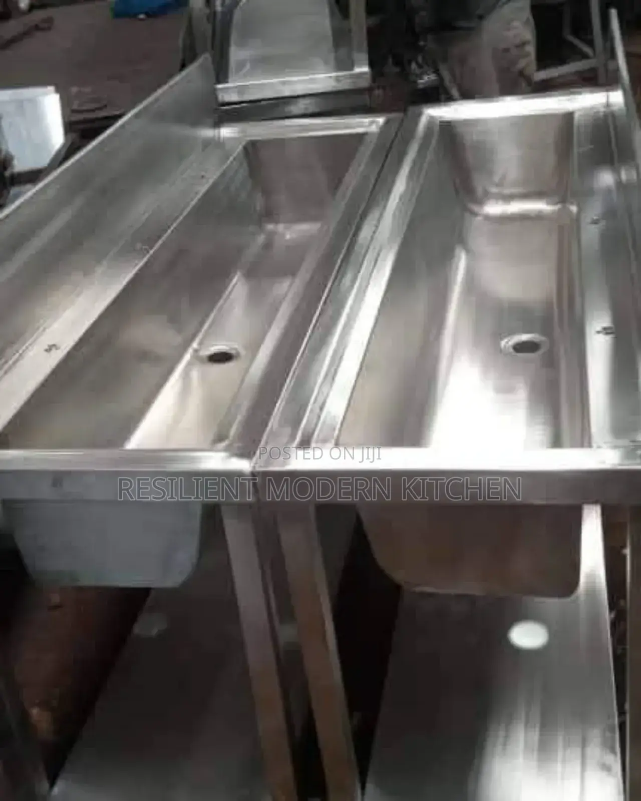Heavy Gauge Stainless Steel Stand Alone Scrub Sink