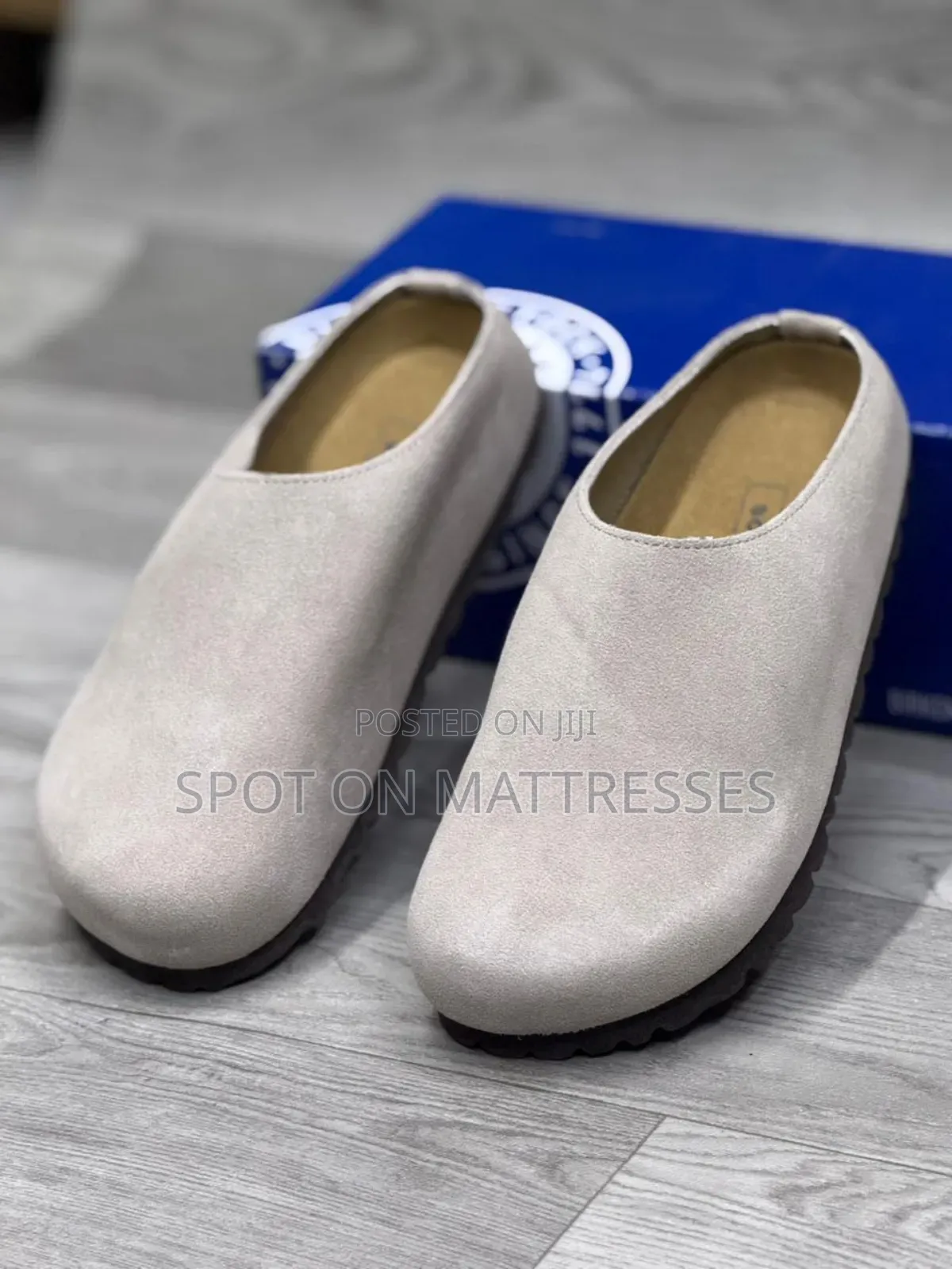 Unisex Sandals Available In Sizes 40-45.