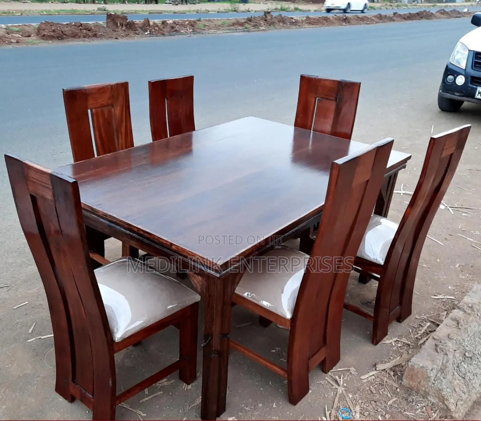 Solid Mahogany 6-Seater Dinning Table Set
