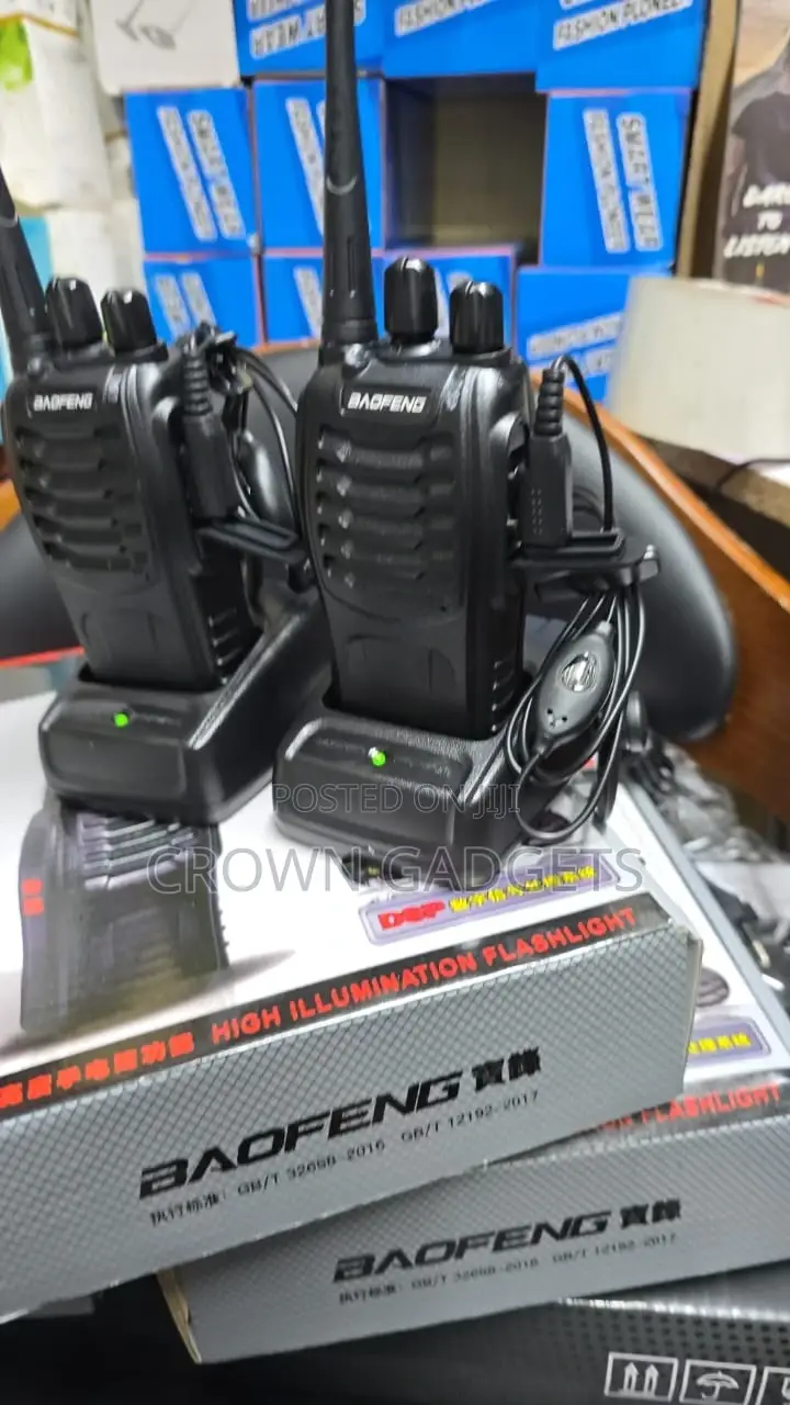 Baofeng Bf-888s 16-Channel Walkie Talkie for Construction Camping