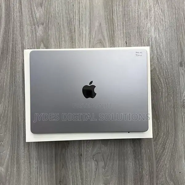 Laptop Apple MacBook Air 2022 M2 1GB Apple M2 SSD 1T
