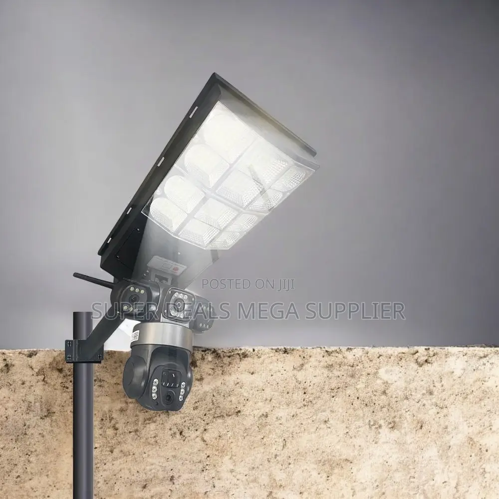 Multiple Lens 4g PTZ Outdoor Security Camera Solar Street Light