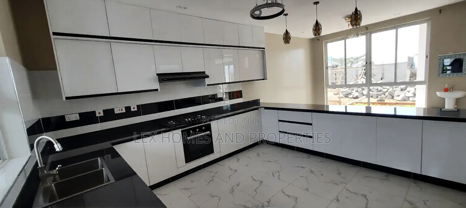 3bdrm Maisonette in Kiserian for sale