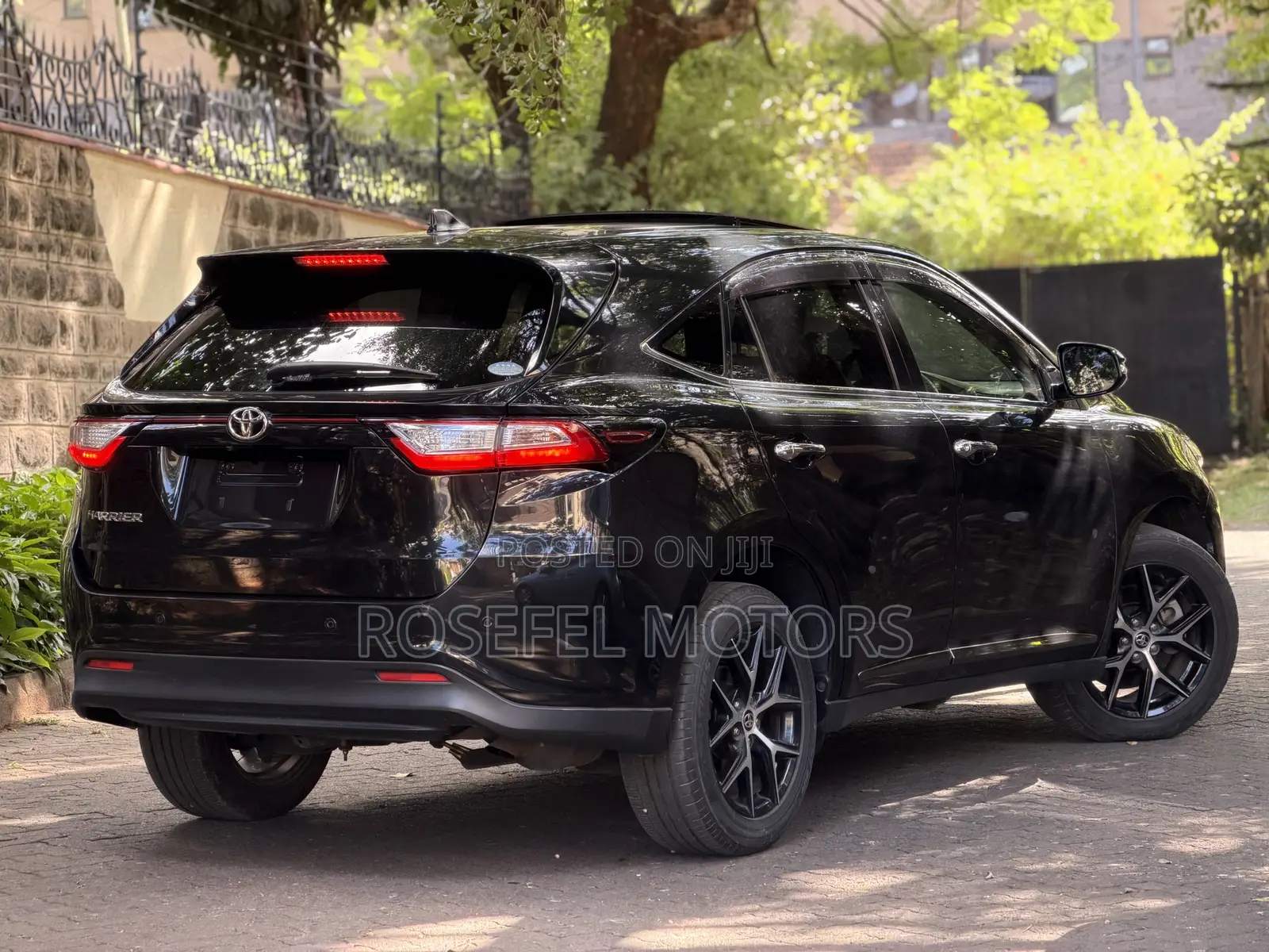 Toyota Harrier 2.0 4WD 2019 Black