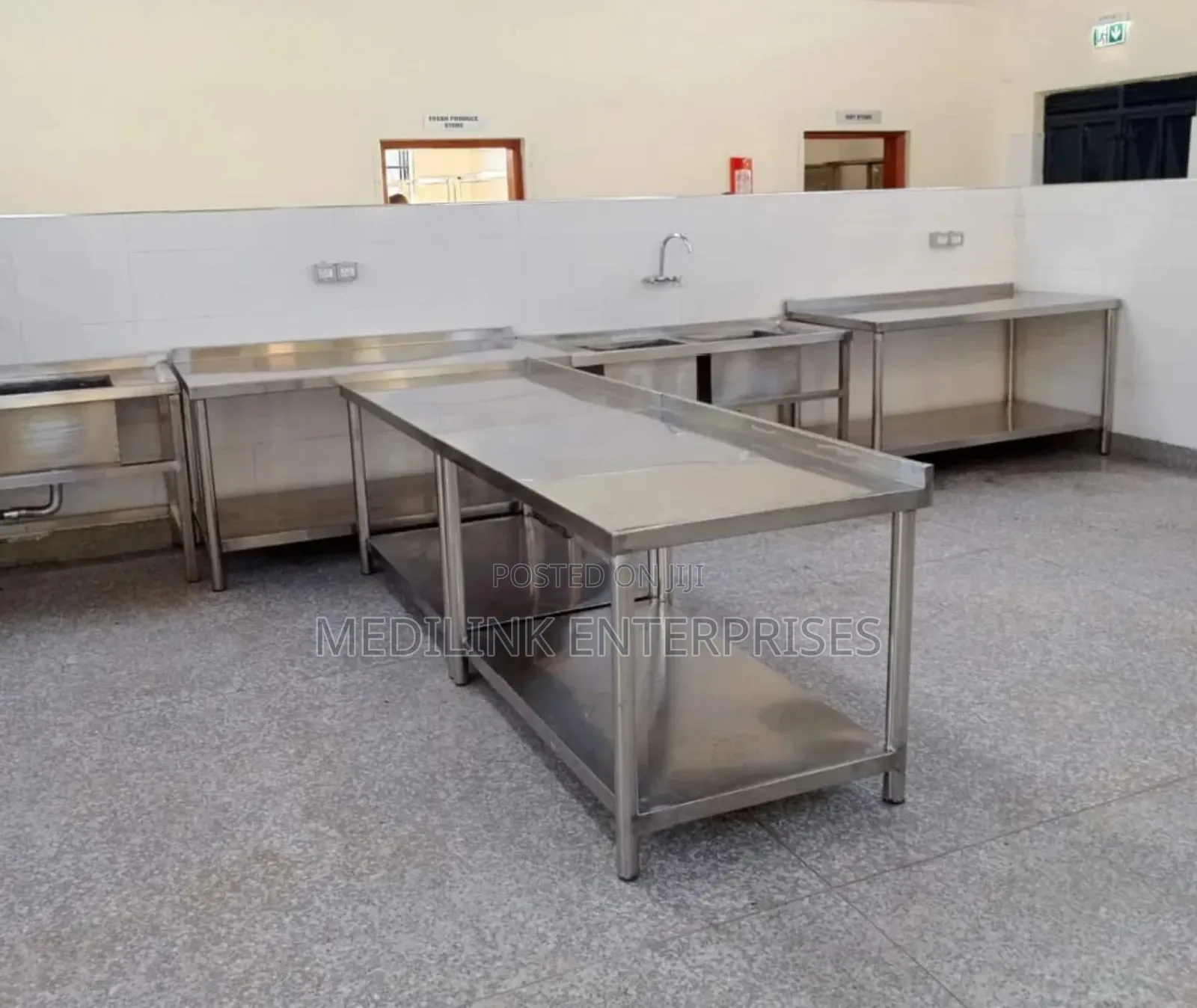 Customized Stainless Working Table of 4*2ft