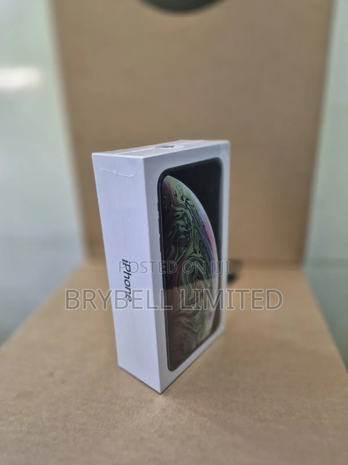 New Apple iPhone XS Max 256 GB Gray