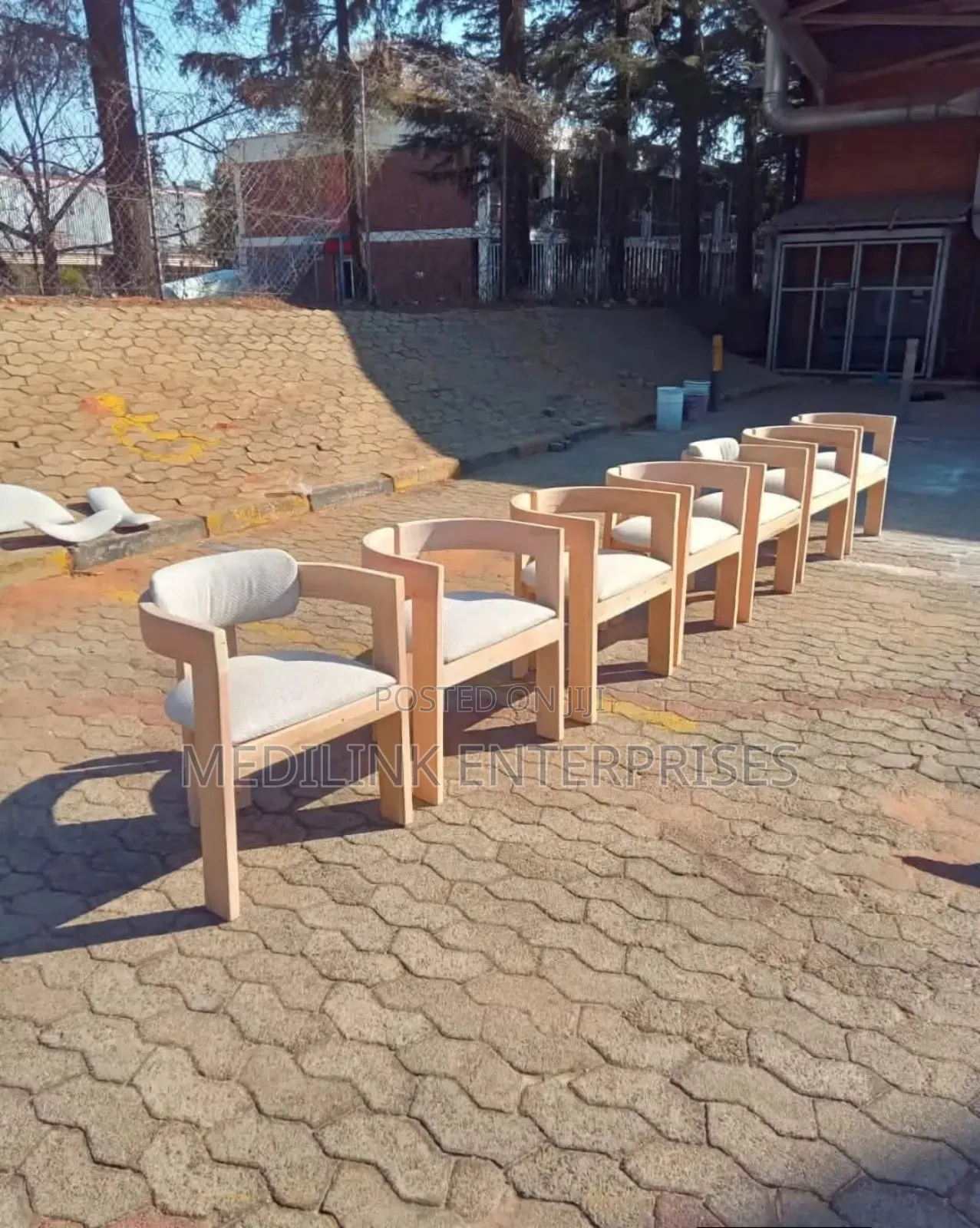 Wooden Crafted Restaurant Chairs
