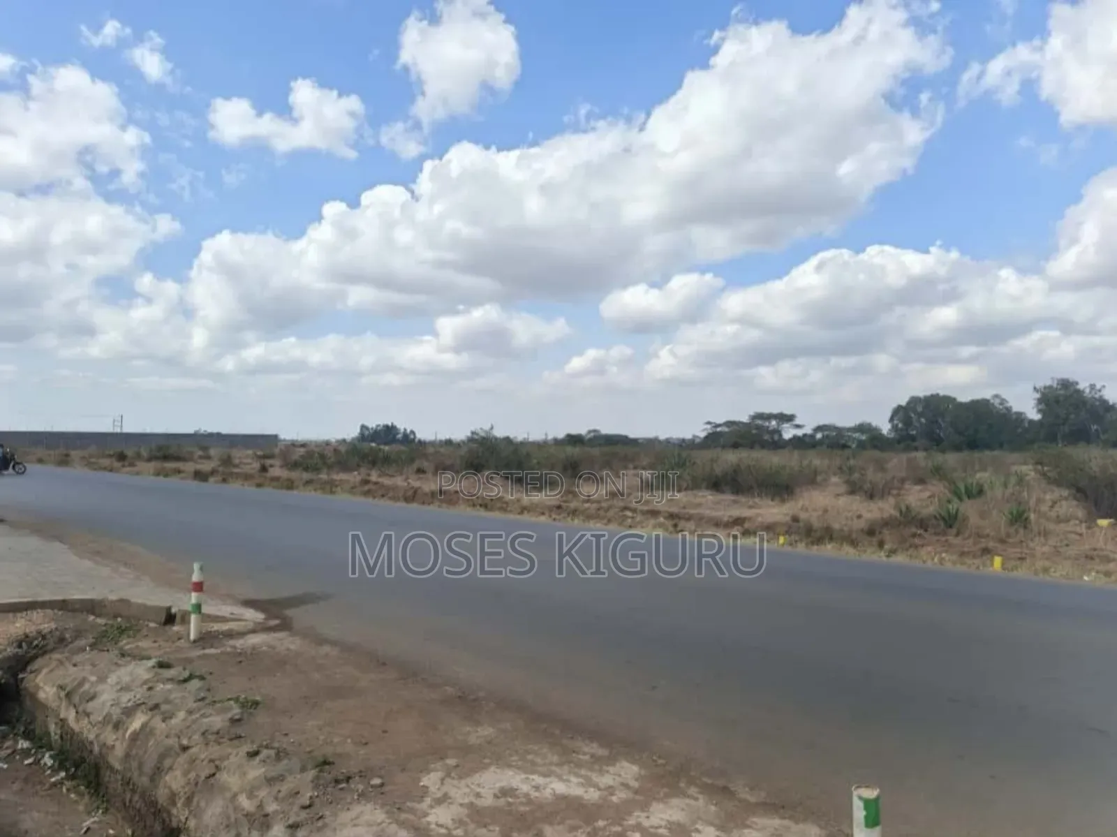 Jujafarm Road 1 Acre Touching Tarmac.